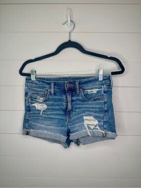American Eagle Mid Rise Distressed Denim Shorts - Size 6